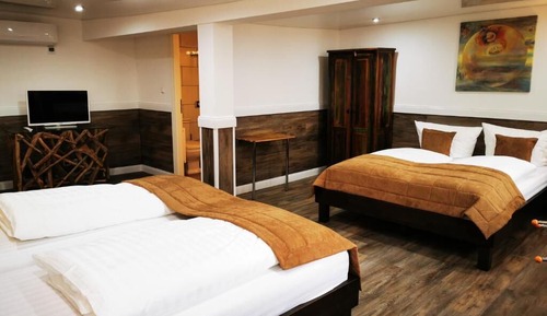 Deluxe Quadruple Room