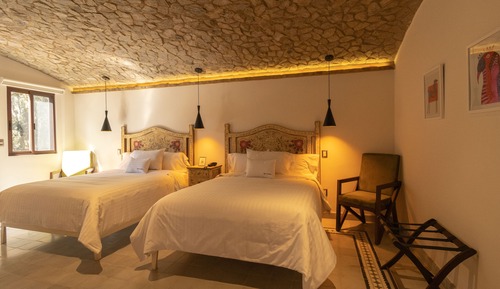 Elite Double Room (Lari)