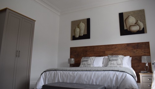 Double Room, Ensuite (Maple)