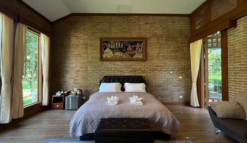 Deluxe Room, Garden View