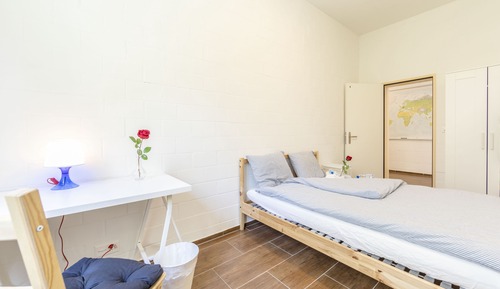 Basic Double Room (Yellow Inn 9)