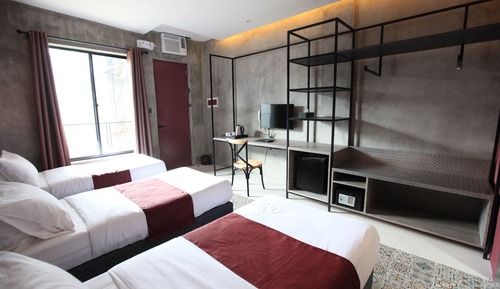 Triple Room