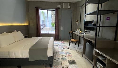 The Poolside King Room