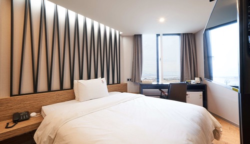 Superior River Double Room