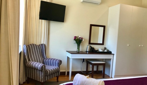 Luxury Room (Shower Only)