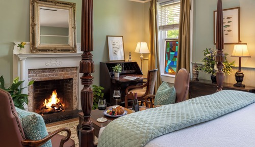 Deluxe Suite, 1 King Bed, Ensuite (Joseph Hewes Suite)