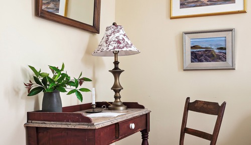 Traditional Suite, 1 King Bed with Sofa bed (Tillie Bond Suite)
