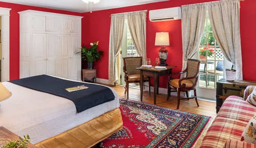 Superior Room, 1 King Bed, Patio (Chowan Room)