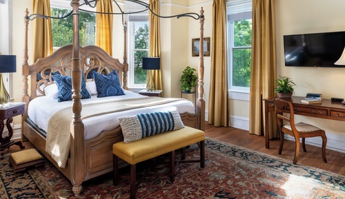 Gallery Suite, 1 King Bed (Daniel Earle Suite)