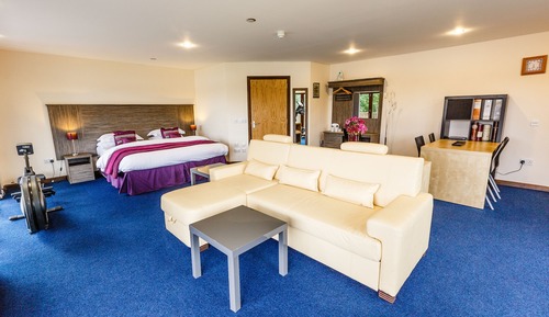 Lochside Glentanar Suite with Steam Shower and Terrace