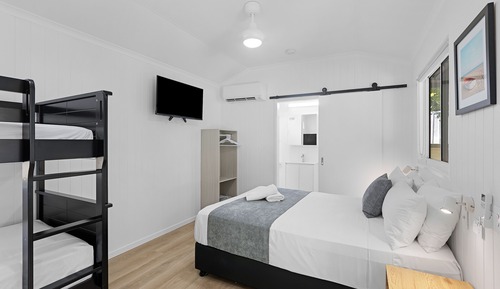 Deluxe Quad Cabin