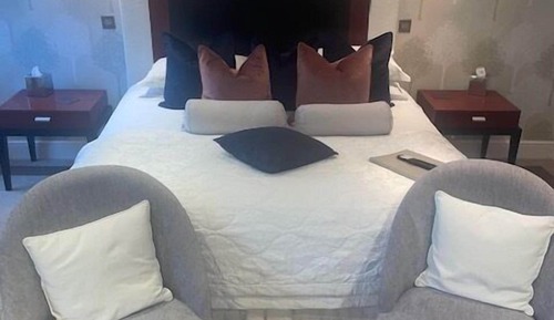 Superior Double Room, Ensuite (Wilson)