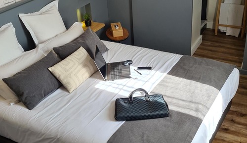 Junior Suite, City View