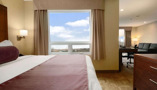 Suite, 1 King Bed
