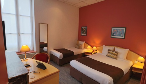Triple Room