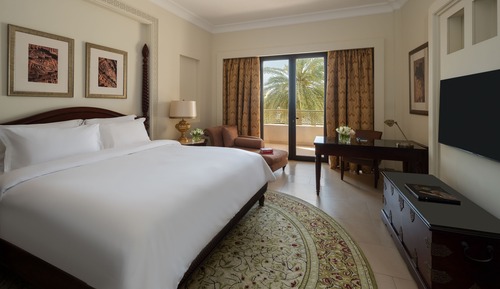 Superior Room, 1 King Bed, Balcony, Pool View