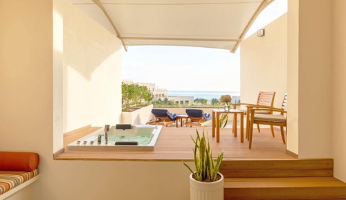 Executive Room, 1 King Bed, Balcony, Sea View