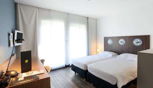 Double Room Single Use, Garden View