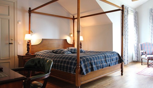 Junior Suite, 1 King Bed, Fireplace