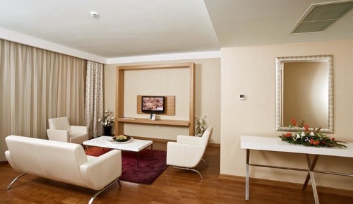 Junior Suite, 1 Queen Bed