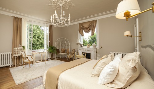 Romantic Double Room (Swann)