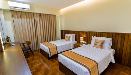 Deluxe Twin Room