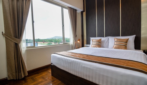 Premium Suite