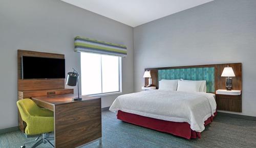 Suite, 1 King Bed, Accessible, Refrigerator & Microwave