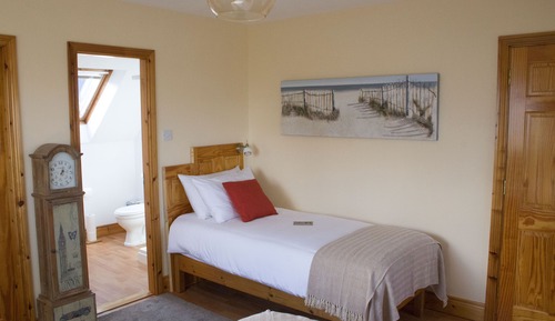 Triple Room, Sea View (CARNDONAGH)
