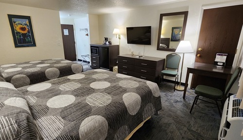 Double Queen Room
