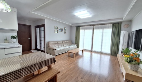 Family House, 3 Bedrooms, 2 Bathrooms, Garden View