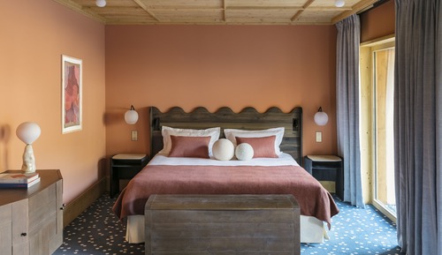Prestige Room