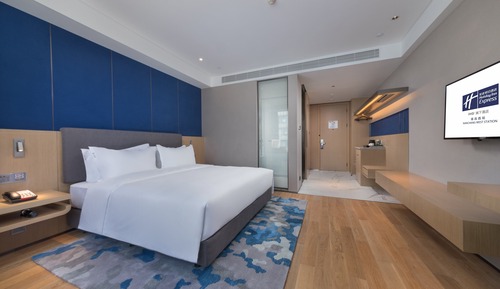 Standard Room, 1 King Bed, Accessible