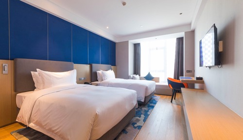 Standard Room, 2 Twin Beds (High Floor)
