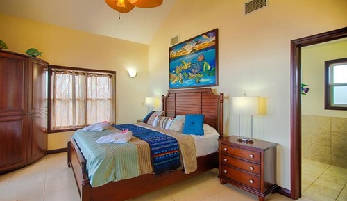 Luxury Villa, 3 Bedrooms, Balcony, Beachside