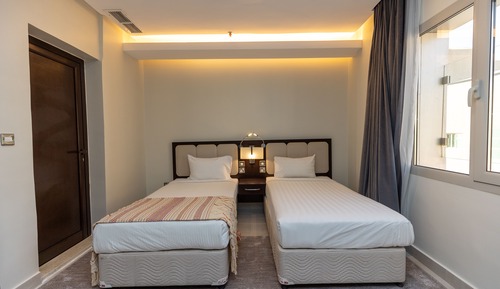 Double or Twin Room, 1 Bedroom, Partial Sea View