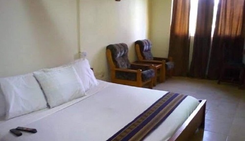 Economy Single Room, 1 Queen Bed