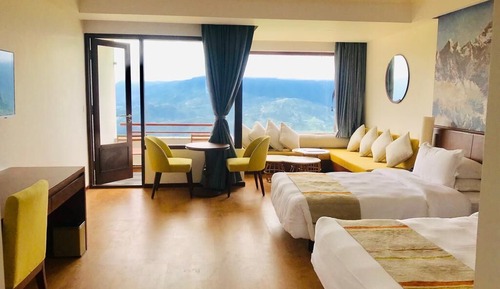 Deluxe Double or Twin Room, Balcony, Mountain View