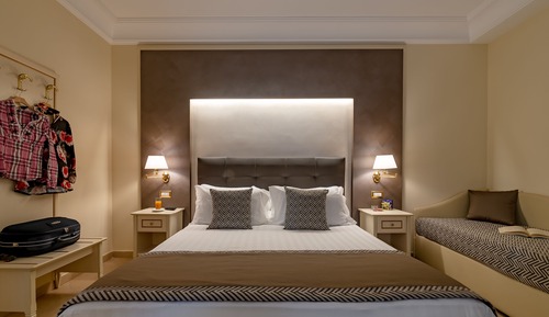 Superior Room, City View (202)