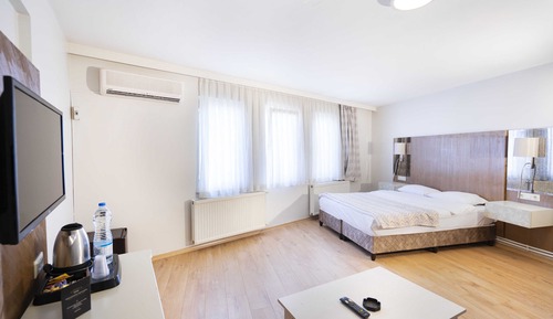 Classic Triple Room