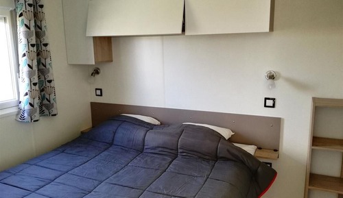 Mobile Home (7)