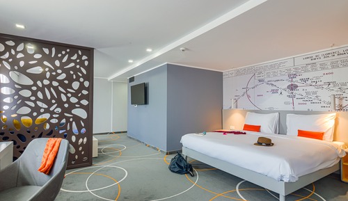Premium Room, 1 King Bed with Sofa bed
