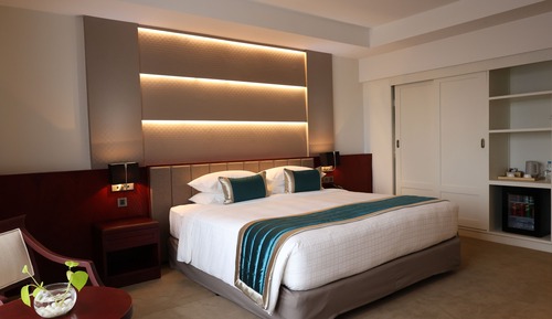 Premier Deluxe Room