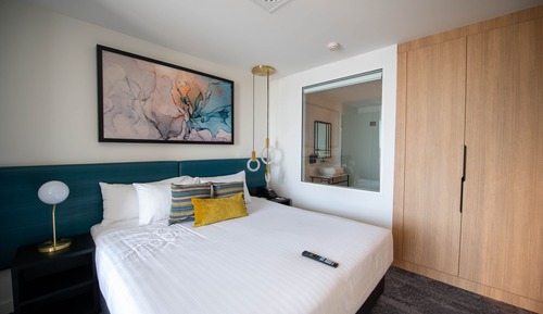 Executive Studio, 1 King Bed with Sofa bed, Bathtub