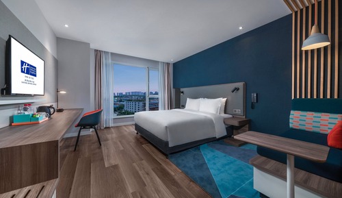 Standard Room, 1 King Bed, Accessible