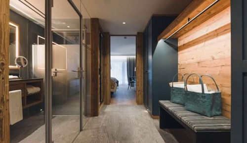 Design junior suite with balcony "Silver Spruce"