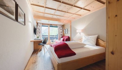 Cozy single room with balcony