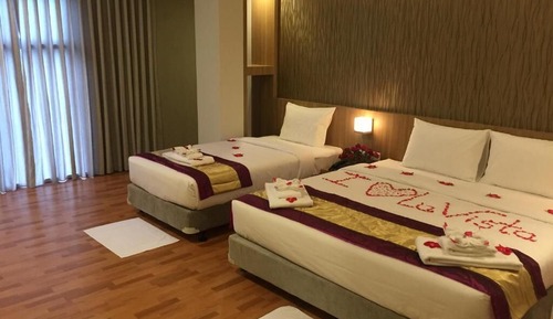 Premier Suite