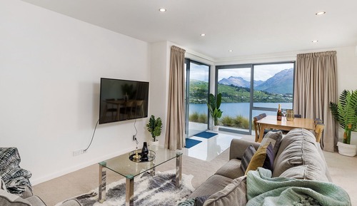 Private 2 Bedrooms Executive Apartment