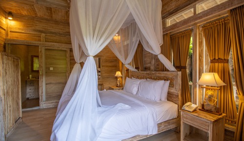 2 Bedrooms Private Villa